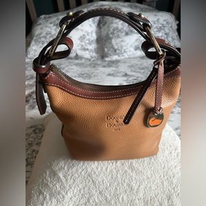 Small bag all leather, really good condition vintage.
